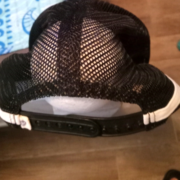 ROXY Trucker Hat, NWOT! - Picture 2 of 2